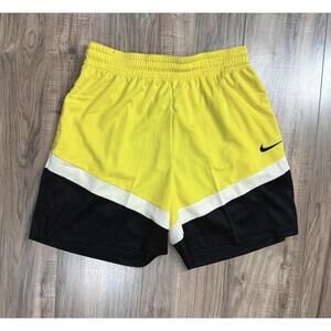 Nike Men's Dri-FIT Icon+ 6" Basketball Shorts